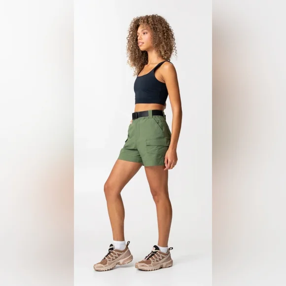 New with Tags Designed in Canada High-Rise Cargo Hiking Shorts by Alder Apparel - Picture 3 of 16